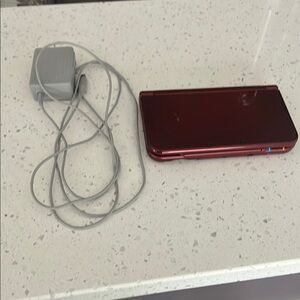 Nintendo new 3ds xl with charger